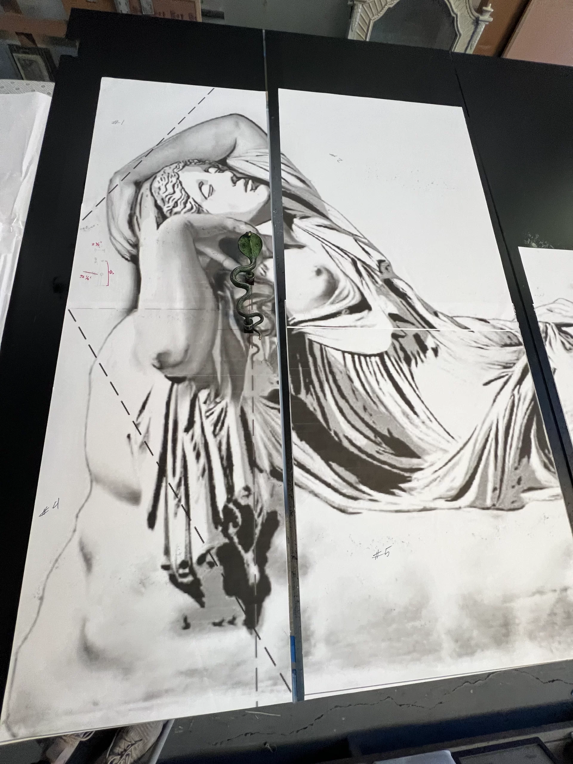 Cutting stencil for sandblasting glass